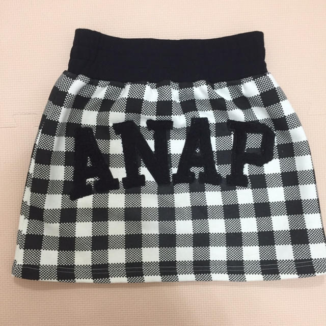 ANAP Kids(アナップキッズ)のアナップ✴︎スカート✴︎送料込み キッズ/ベビー/マタニティのキッズ服女の子用(90cm~)(スカート)の商品写真