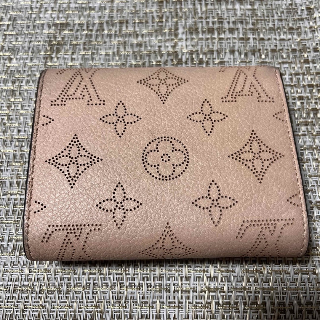 ルイヴィトン コンパクト財布 ピンク イニシャル入り ルイヴィトン コンパクト財布 ピンク イニシャル入り