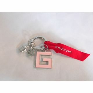 GIVENCHY(キーホルダー)のフリマアイテム一覧 GIVENCHY(キーホルダー)のフリマアイテム一覧