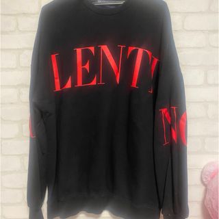 VALENTINO(スウェット)のフリマアイテム一覧 VALENTINO(スウェット)のフリマアイテム一覧