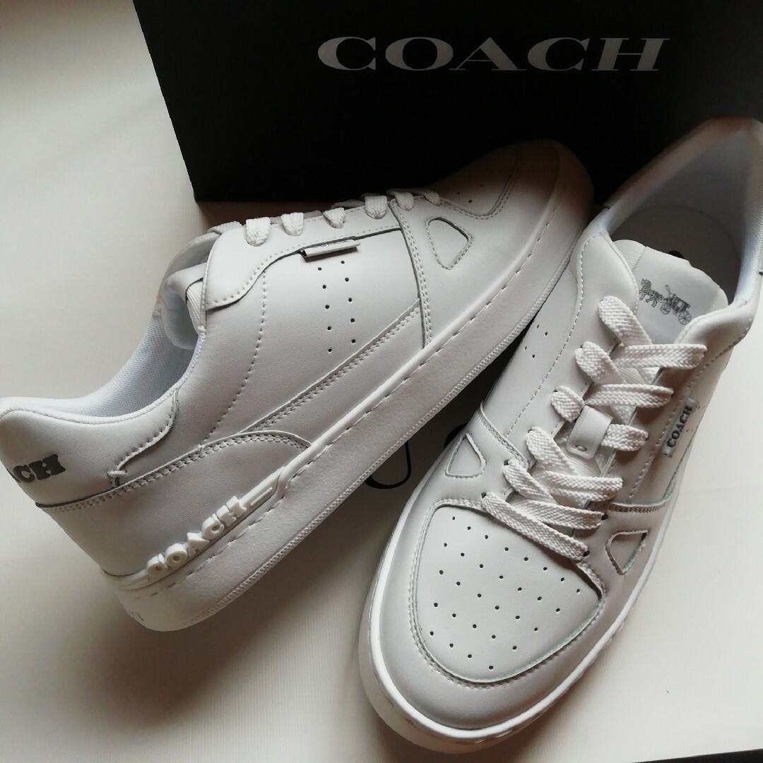 COACH - 正規店購入☆コーチ☆レザースニーカー白☆百貨店商品 COACH - 正規店購入☆コーチ☆レザースニーカー白☆百貨店商品