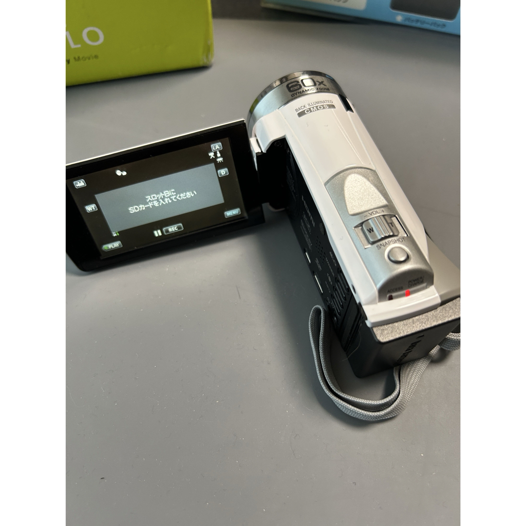 JVC ビデオカメラ EVERIO GZ-HM133-W セット品 JVC ビデオカメラ EVERIO GZ-HM133-W セット品