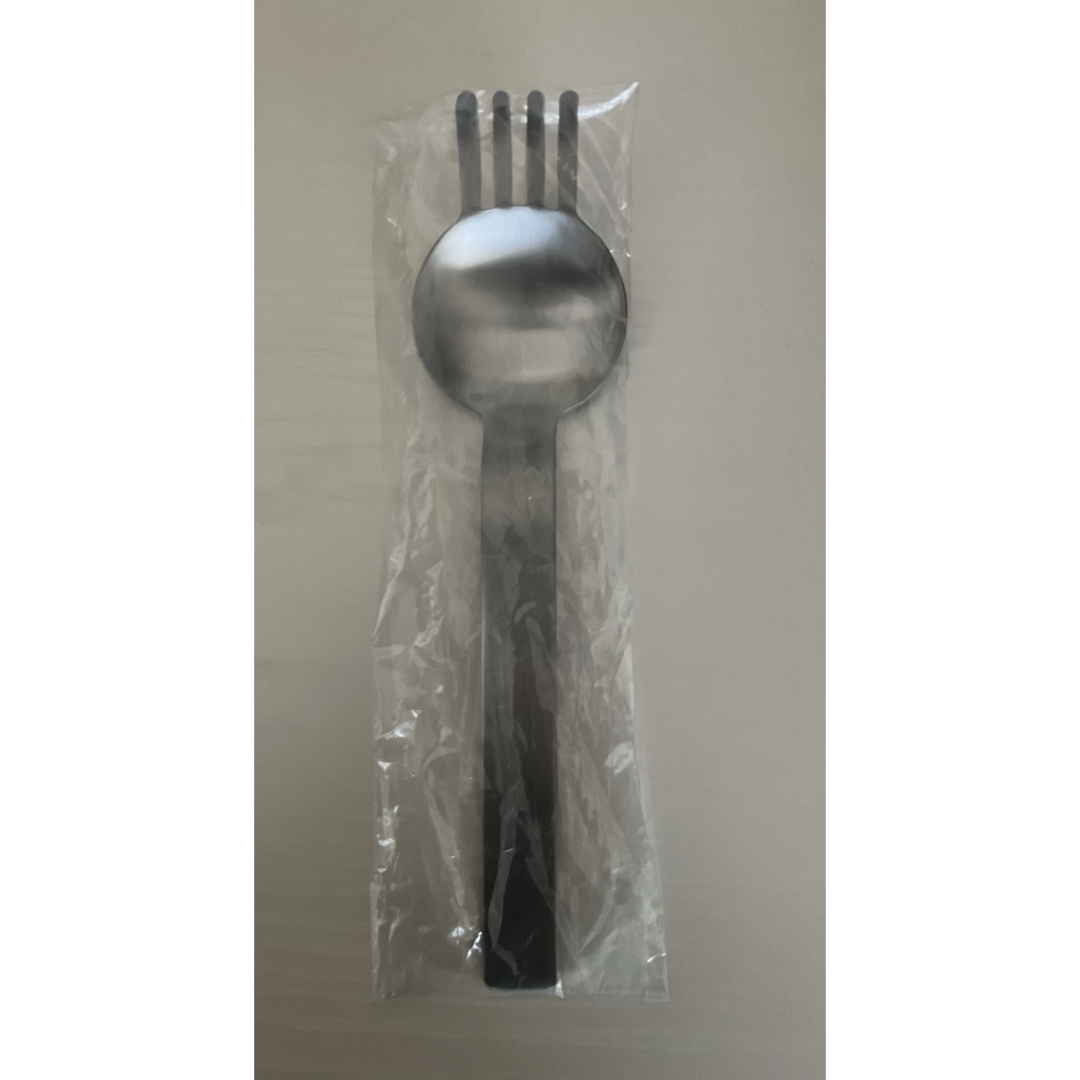Noritake(ノリタケ)の新品【スガキヤラーメンフォークスプーンMoMAノリタケ・先割れスプーン・スポーク キッズ/ベビー/マタニティの授乳/お食事用品(スプーン/フォーク)の商品写真