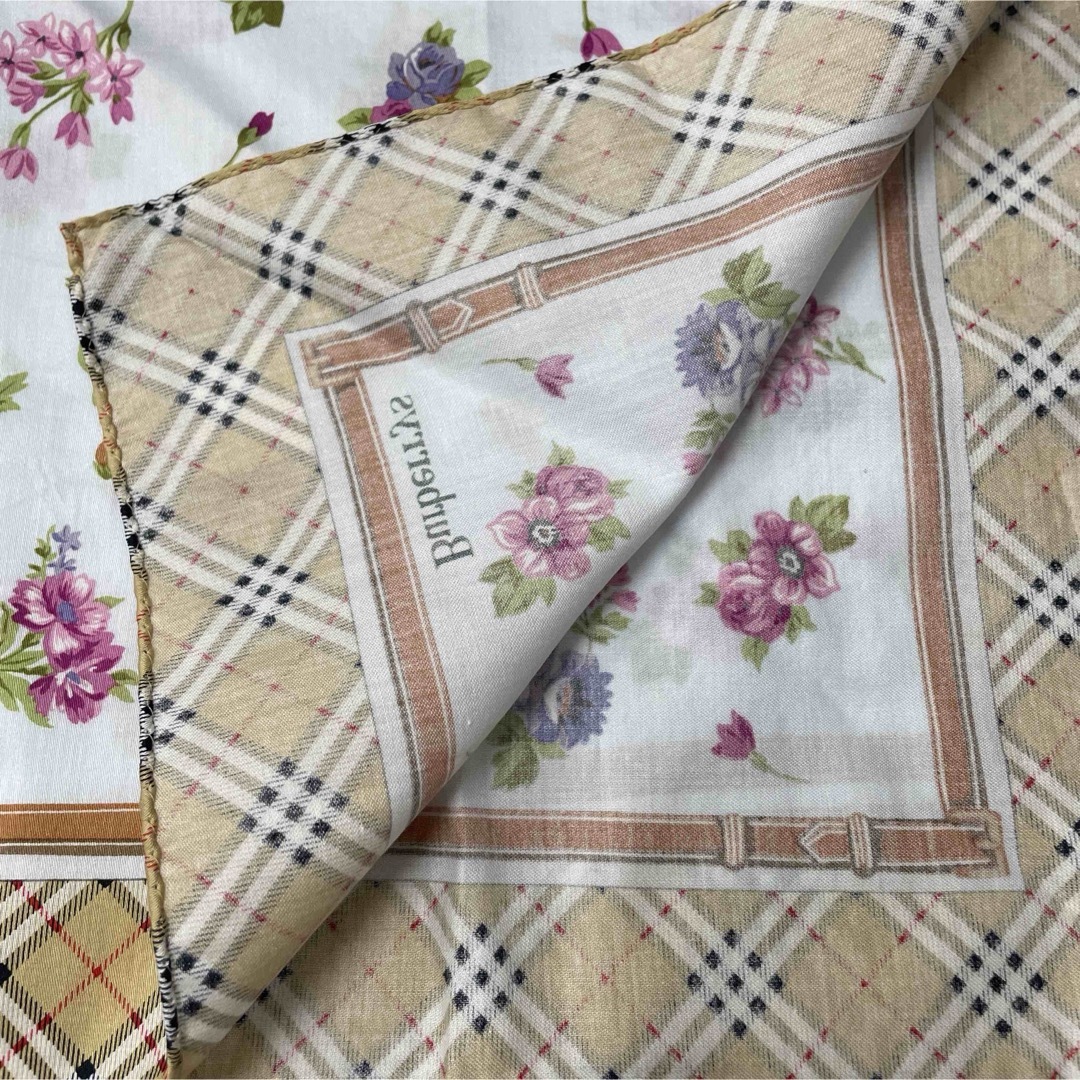 BURBERRY - バーバリーハンカチの通販 by はらペコ♪'s shop BURBERRY - バーバリーハンカチの通販 by はらペコ♪'s shop
