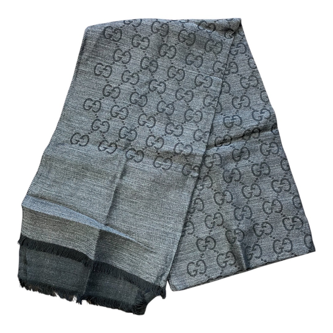 GUCCI - s GUCCI グッチ　ストール　黒　マフラー　イタリア製　薄め