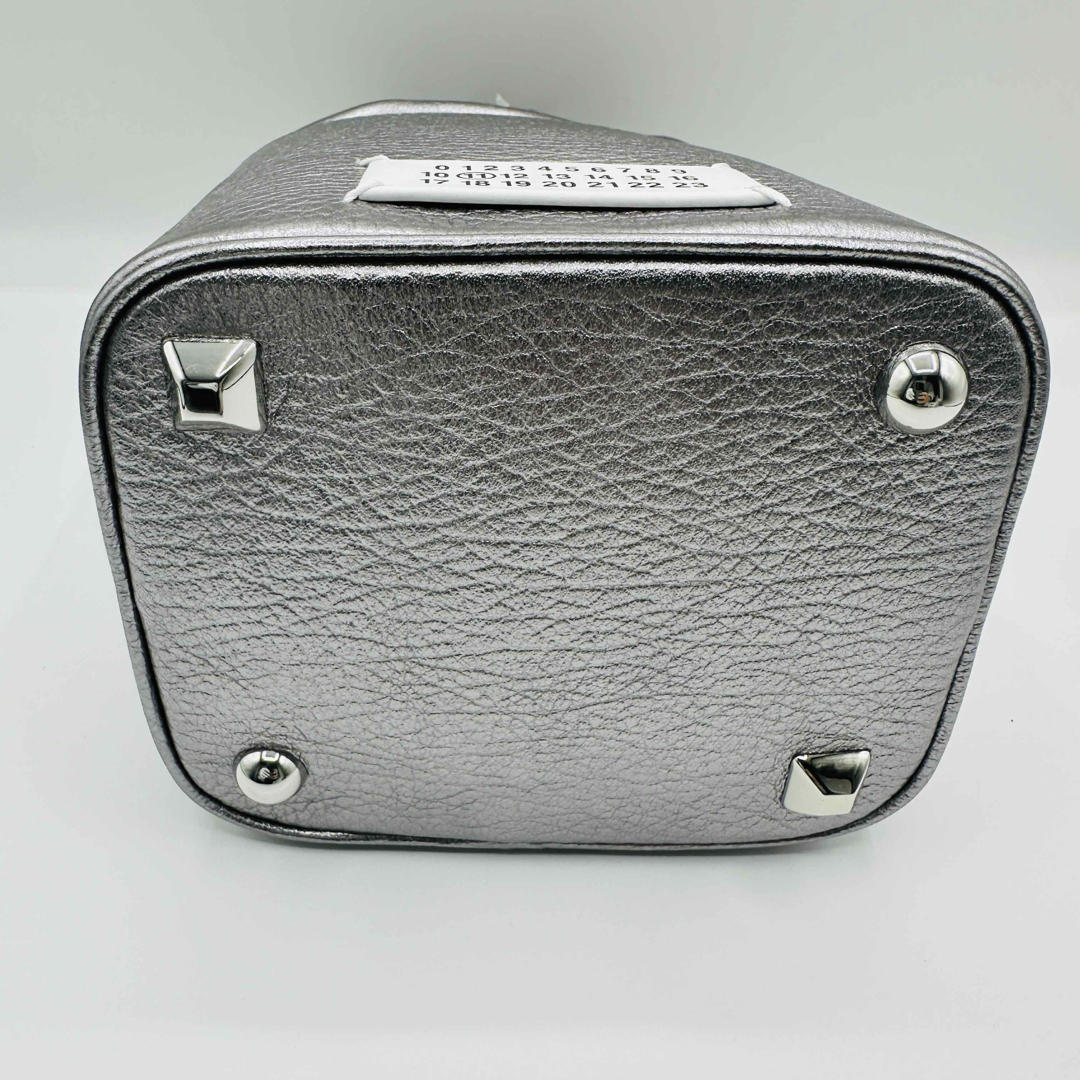 Maison Margiela(旧Maison Martin Margiela) - シルバー 新品 Maison Margiela(旧Maison Martin Margiela) - シルバー 新品