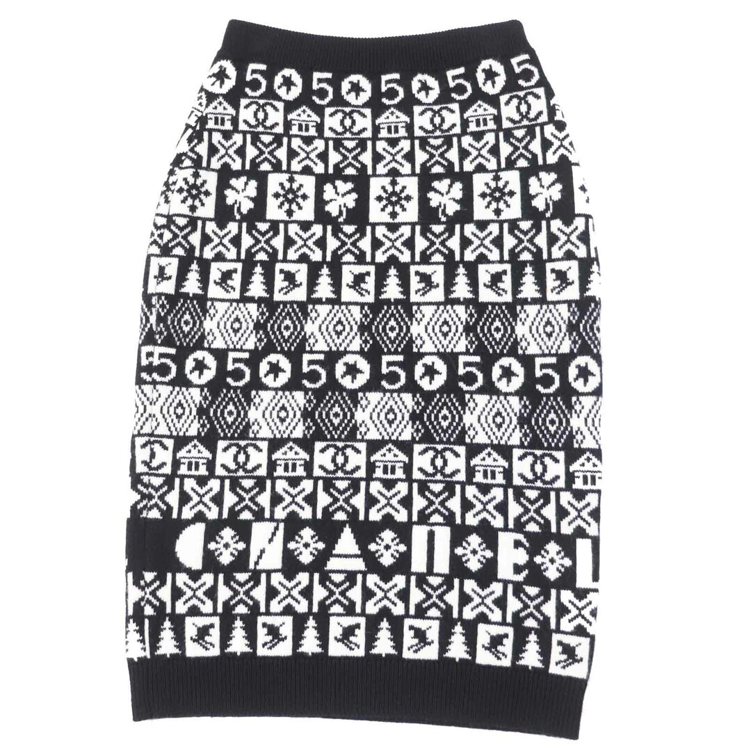 CHANEL - 極美品◎CHANEL シャネル P62261 カシミヤ100％ ココマーク総柄 ロング タイト ニット  スカート ブラック ホワイト 34 ハンガー付き UK製 正規品 レディース