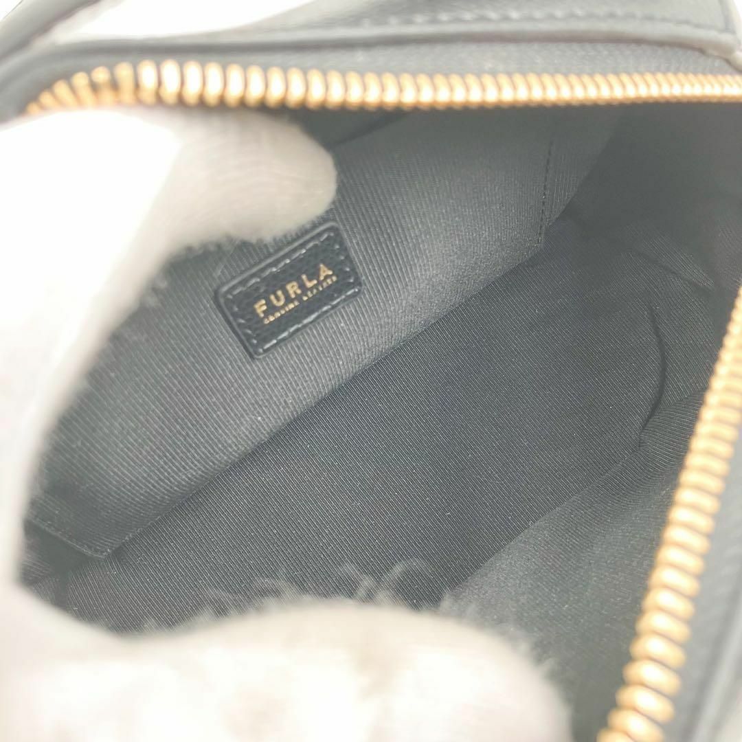 現行美品✨ フルラ FURLA ショルダーバッグ パイパーミニクロス 現行美品✨ フルラ FURLA ショルダーバッグ パイパーミニクロス