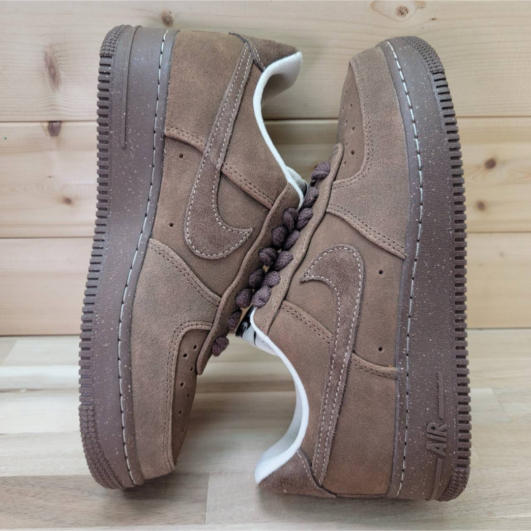 NIKE - ナイキ ウィメンズ エアフォース1 07 カカオ ワウ サン NIKE - ナイキ ウィメンズ エアフォース1 07 カカオ ワウ サン