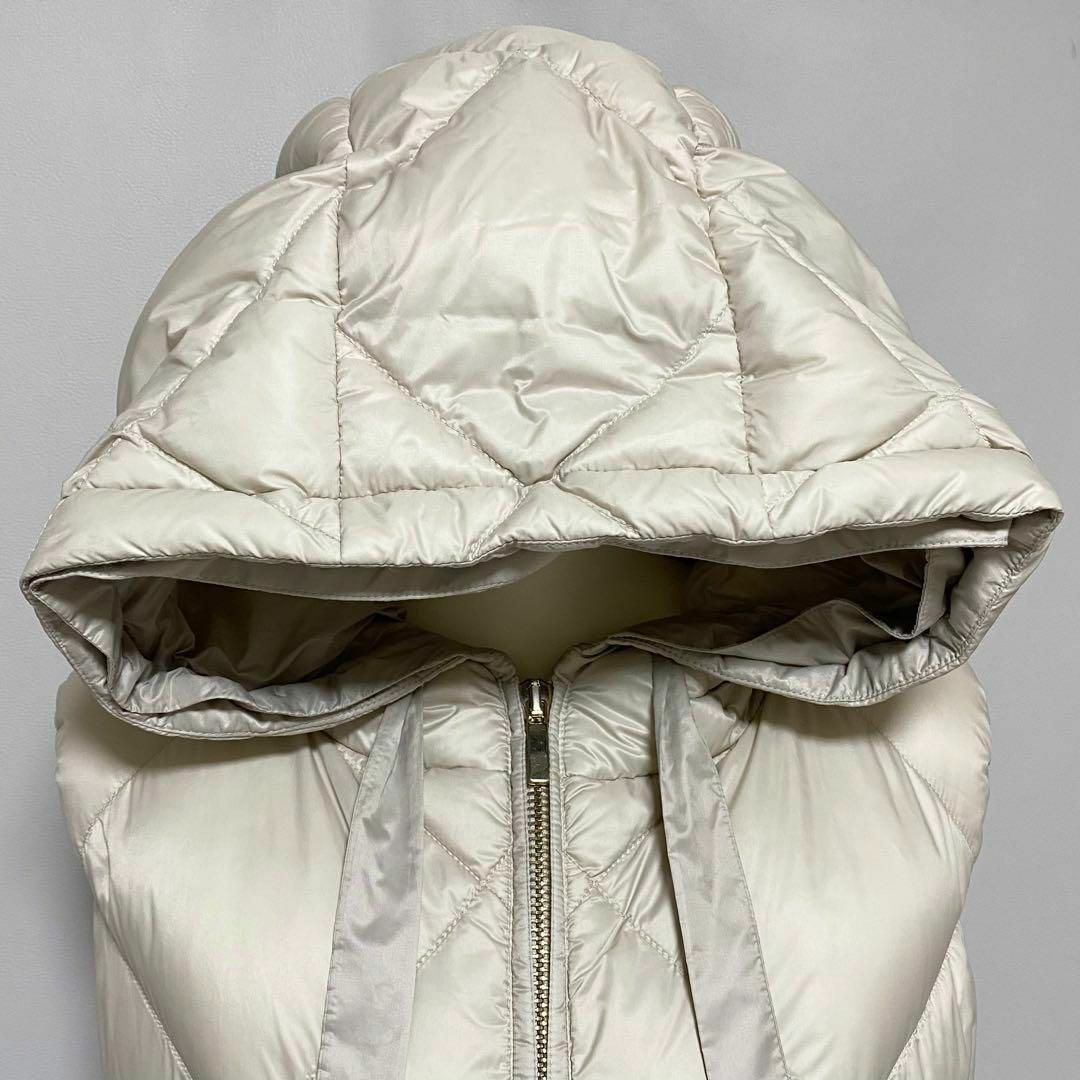 MaxMara / THE CUBE テクニカルキャンバスダウンジレ サンド MaxMara / THE CUBE テクニカルキャンバスダウンジレ サンド