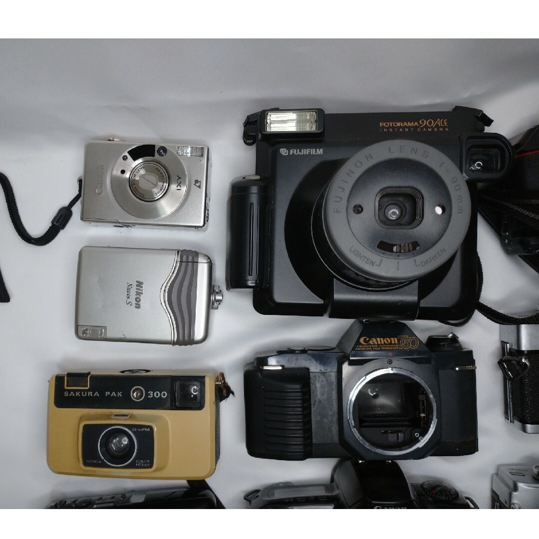 フィルムカメラ、レトロカメラ17台 ジャンク品 大量まとめ売り フィルムカメラ、レトロカメラ17台 ジャンク品 大量まとめ売り