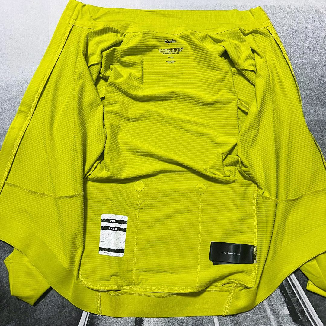 新品 Rapha プロチーム ロングスリーブ サーマル ジャージ Sサイズ 新品 Rapha プロチーム ロングスリーブ サーマル ジャージ Sサイズ