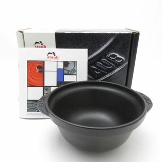 STAUB(ブラック/黒色系)のフリマアイテム一覧 STAUB(ブラック/黒色系)のフリマアイテム一覧