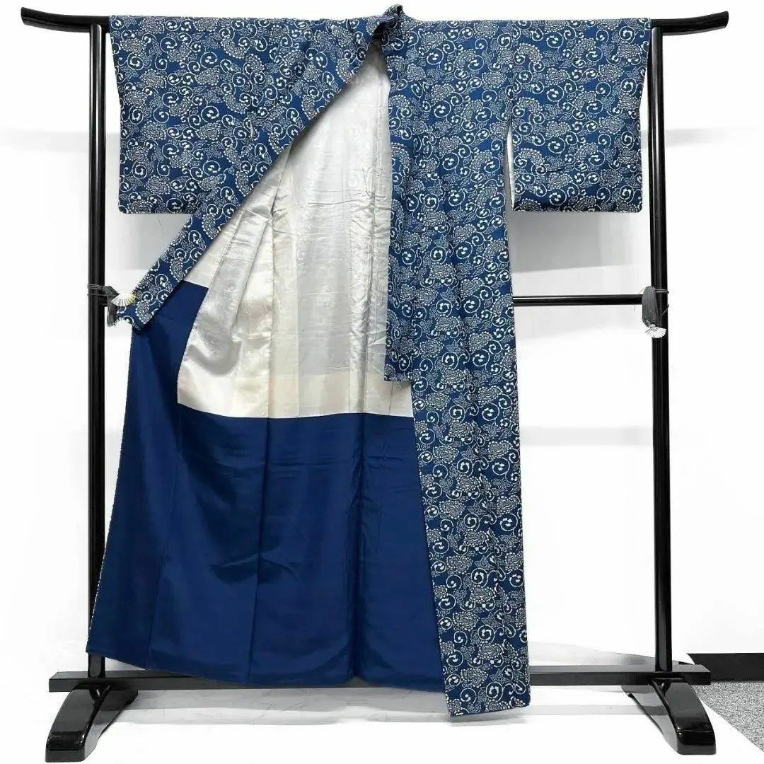 紬地 藍染 型染め 唐花 唐草 小紋 着物 112a p 紬地 藍染 型染め 唐花 唐草 小紋 着物 112a p