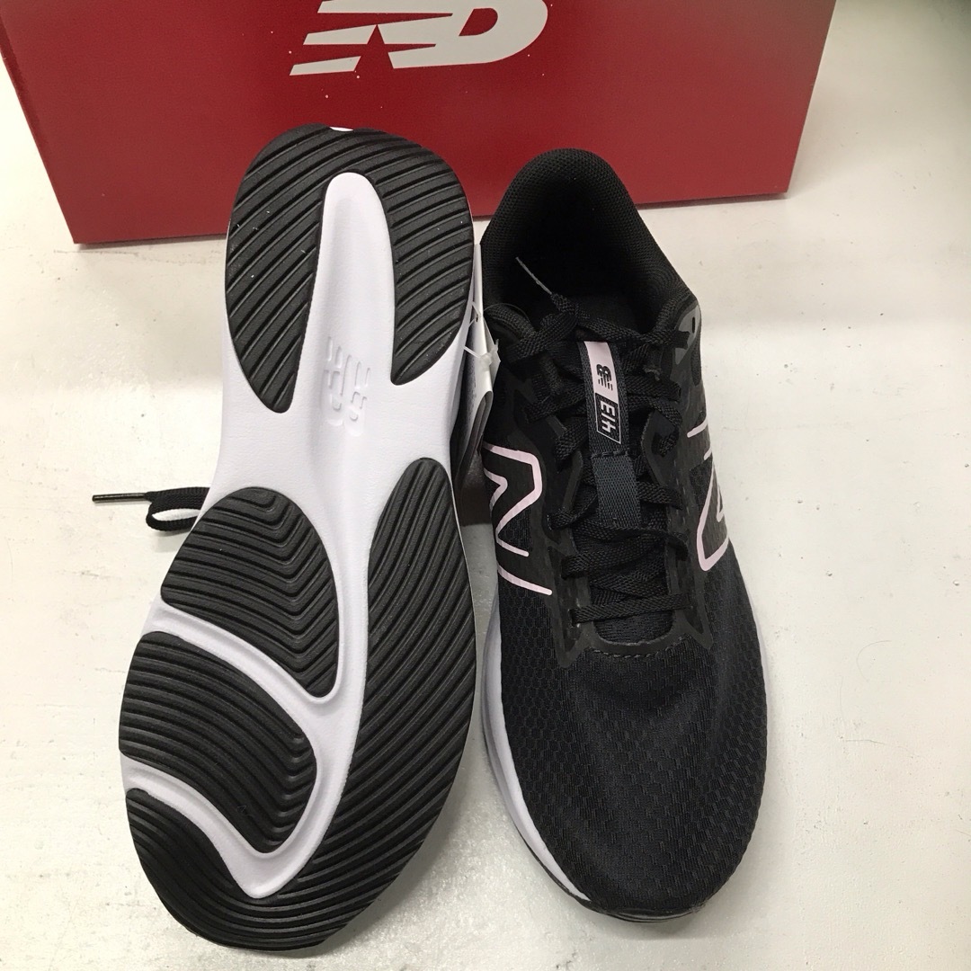 New Balance - ニューバランス ランニングシューズ 413 24cmの New Balance - ニューバランス ランニングシューズ 413 24cmの