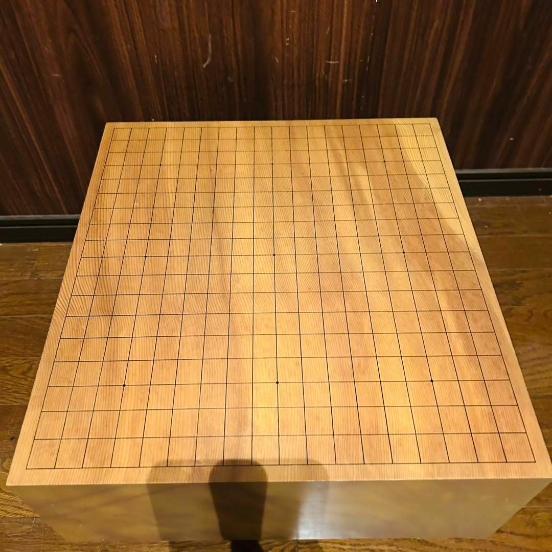 良品】 囲碁セット 囲碁盤 へそ付き 足つき 碁石付き 良品】 囲碁セット 囲碁盤 へそ付き 足つき 碁石付き