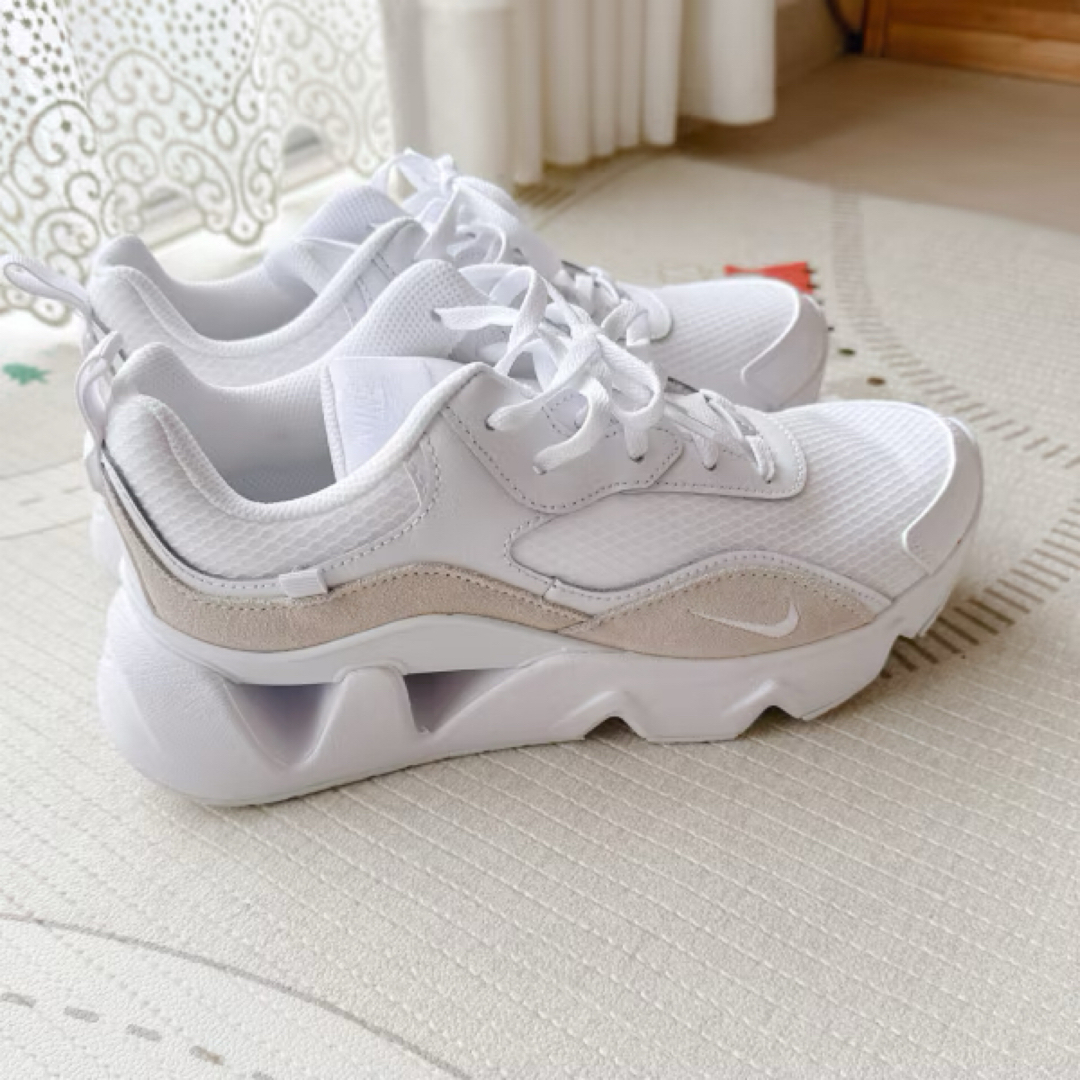 NIKE - 新品☆NIKE☆RYZ 365 2☆運動靴☆紐靴☆白☆25cmの通販 NIKE - 新品☆NIKE☆RYZ 365 2☆運動靴☆紐靴☆白☆25cmの通販
