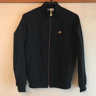 アディダス(adidas)の《超美品》アディダス 薄手ブルゾン Mサイズ(ブルゾン)