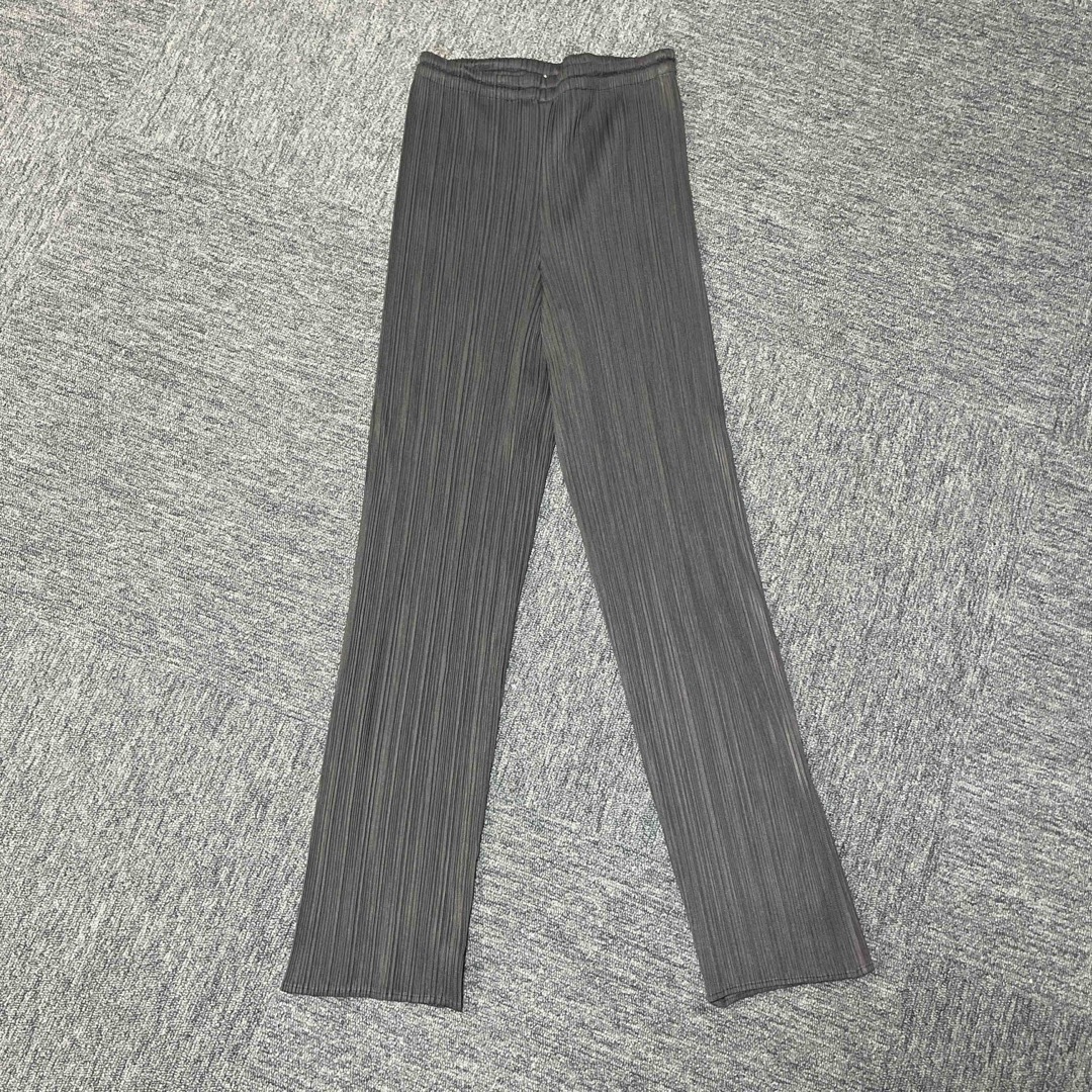 PLEATS PLEASE ISSEY MIYAKE - Pleats Please グレー プリーツ PLEATS PLEASE ISSEY MIYAKE - Pleats Please グレー プリーツ