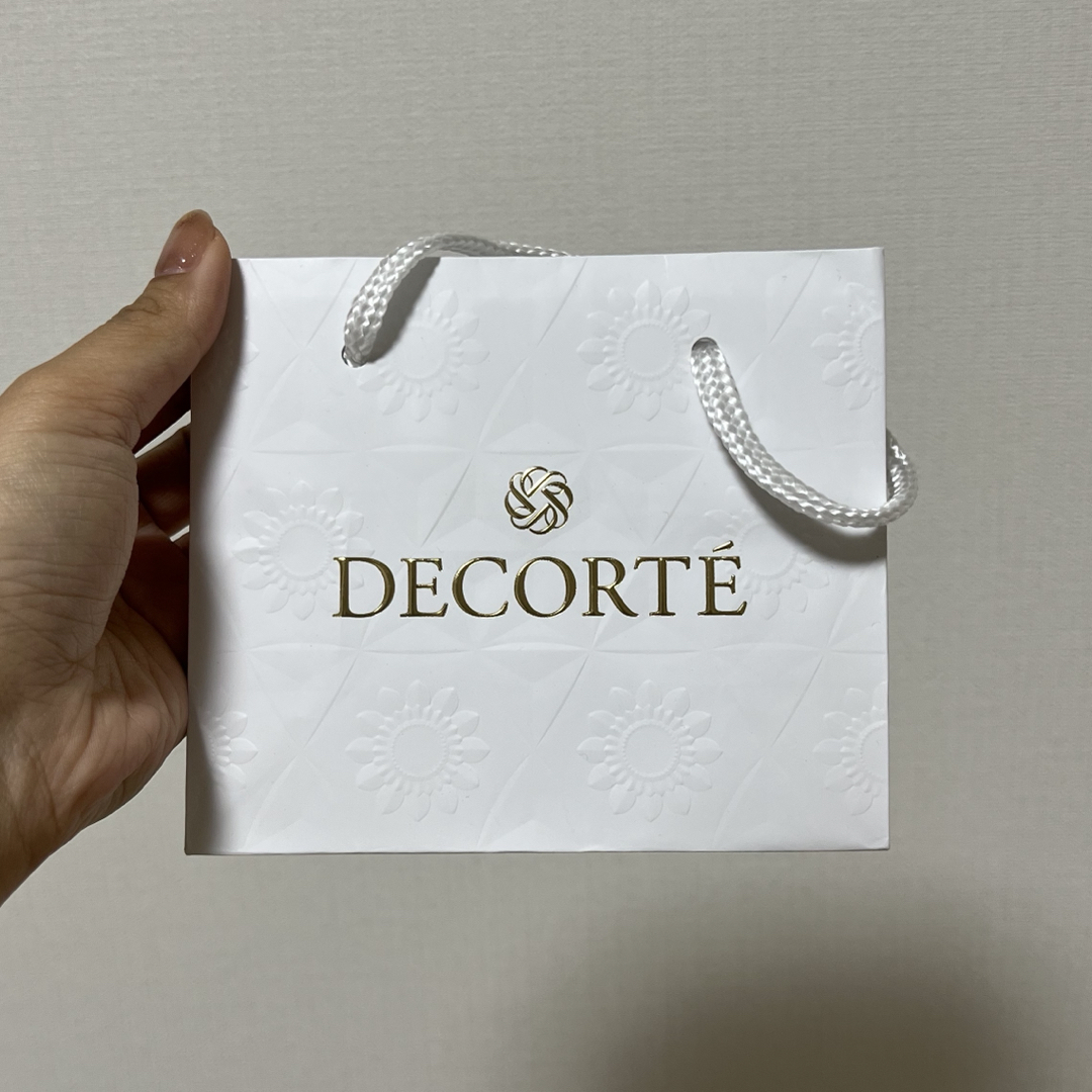 COSME DECORTE(コスメデコルテ)のショッピングバッグ(紙袋) コスメ/美容のコスメ/美容 その他(その他)の商品写真