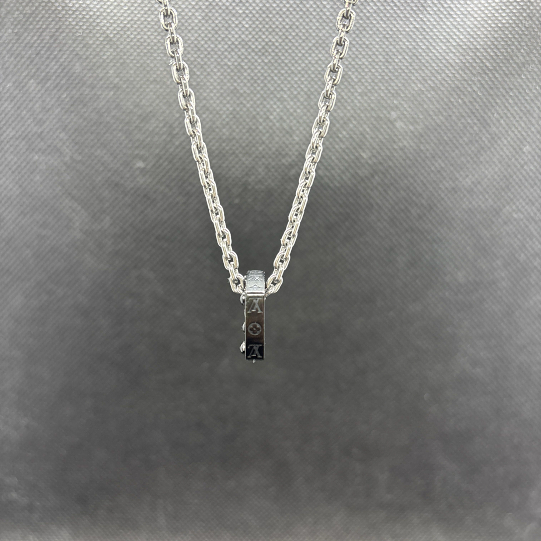 LOUIS VUITTON - 即決 LOUIS VUITTON ルイヴィトン ペンダント LOUIS VUITTON - 即決 LOUIS VUITTON ルイヴィトン ペンダント