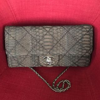 シャネル(CHANEL)のレア美品☆CHANELパイソンチェーンウォレット(ショルダーバッグ)