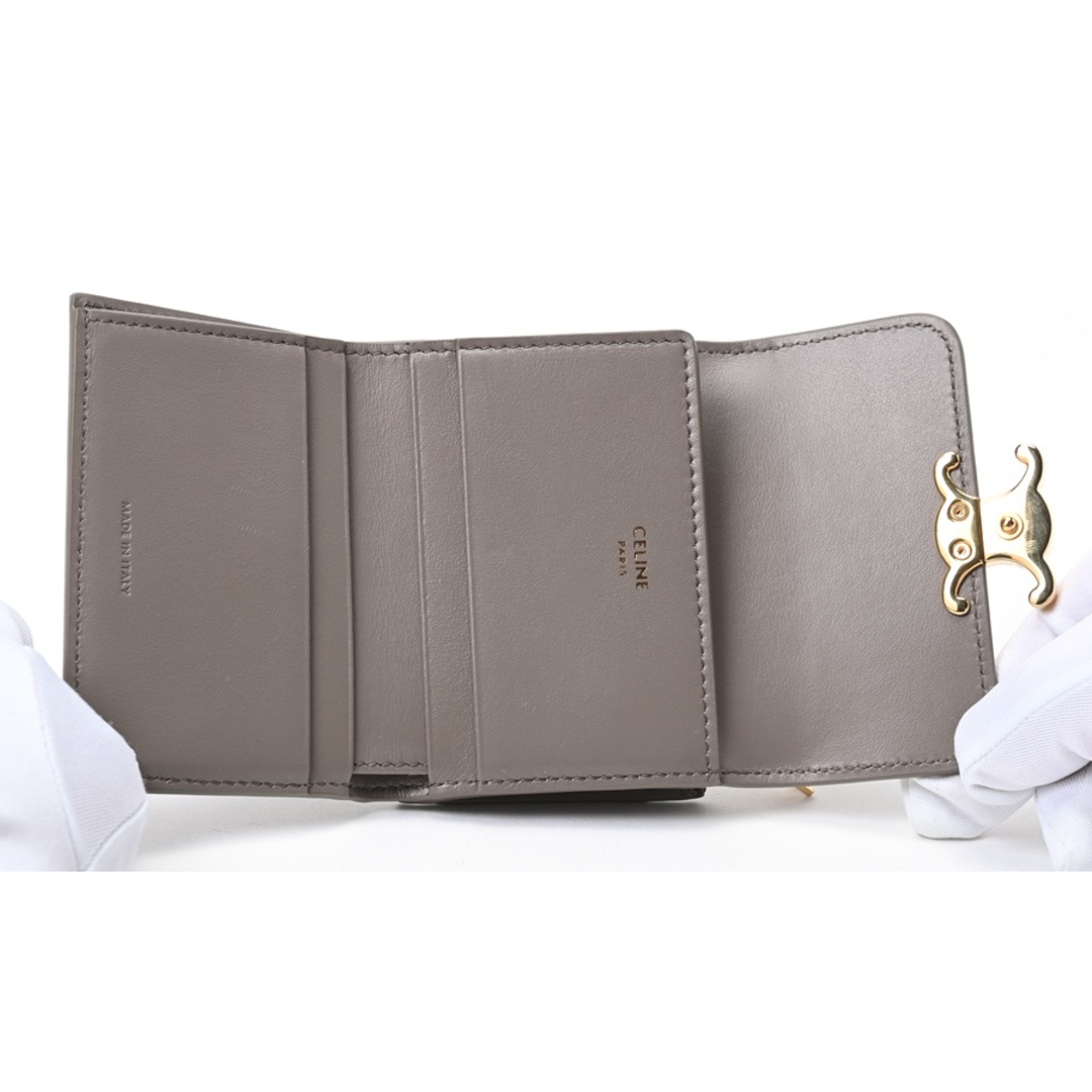 CELINE - セリーヌ トリオンフ コイン入れ付きコンパクト CELINE - セリーヌ トリオンフ コイン入れ付きコンパクト