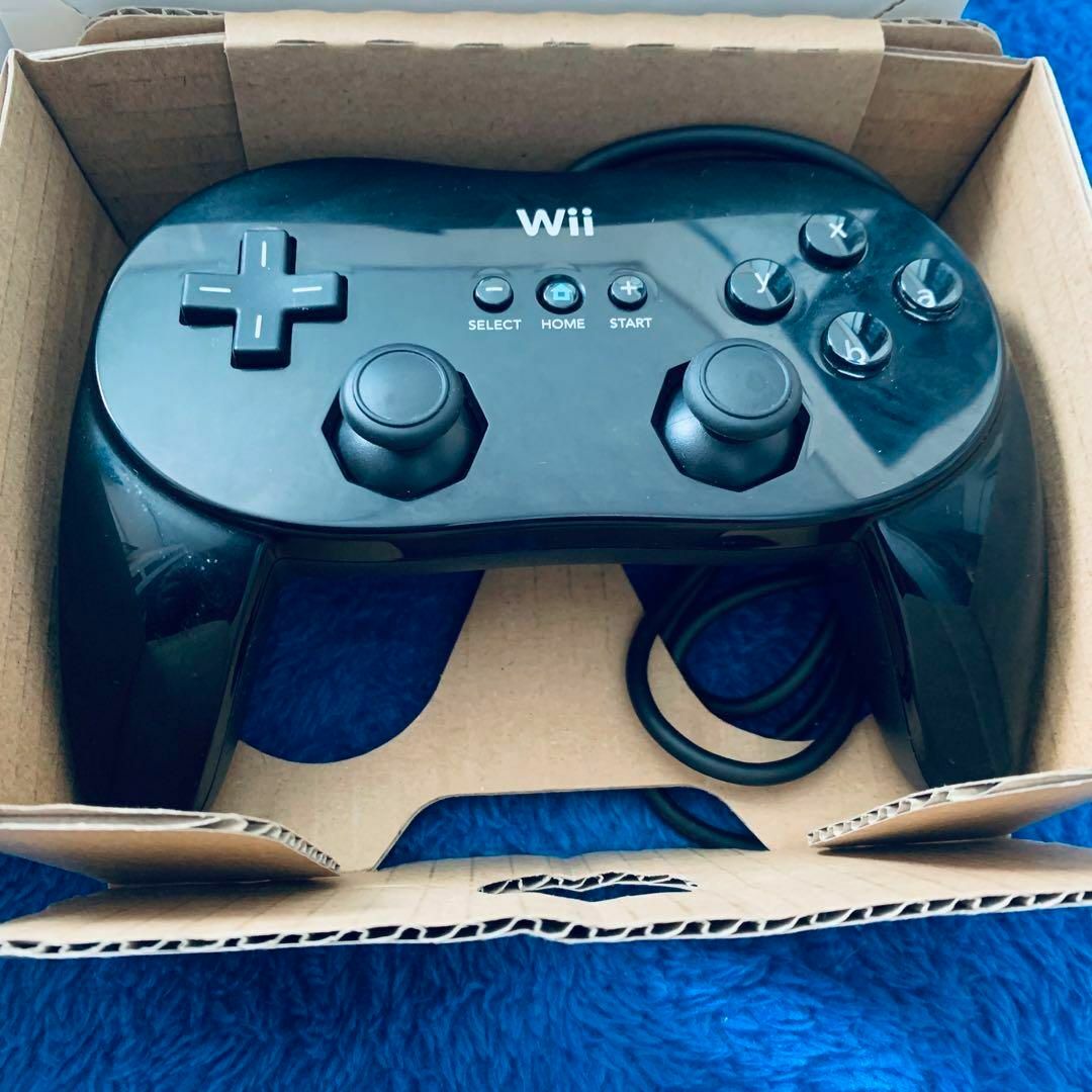 Wii - Wii Wiiu クラシック コントローラー PRO 2個 2色 白黒 Wii - Wii Wiiu クラシック コントローラー PRO 2個 2色 白黒