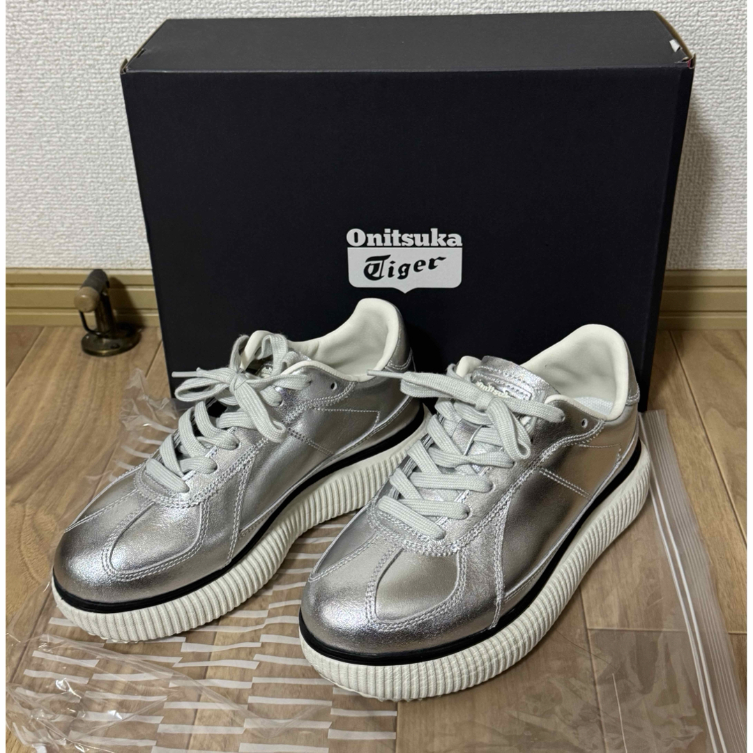 Onitsuka Tiger - オニツカタイガー スニーカー シルバー 厚底の Onitsuka Tiger - オニツカタイガー スニーカー シルバー 厚底の