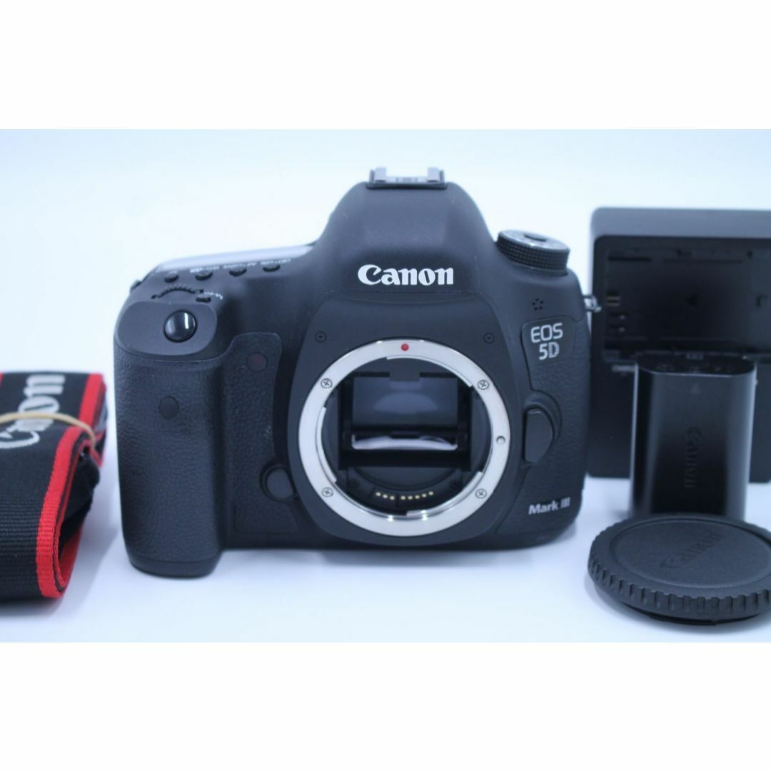 シャッター回数12699回 CANON EOS 5D Mark III ボディ シャッター回数12699回 CANON EOS 5D Mark III ボディ