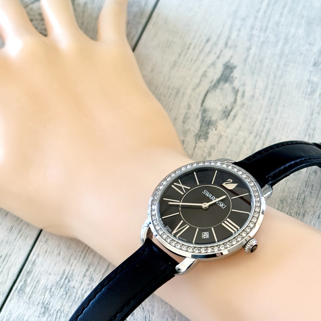 SWAROVSKI - 【希少】Swarovski スワロフスキー 腕時計 ストーン SWAROVSKI - 【希少】Swarovski スワロフスキー 腕時計 ストーン
