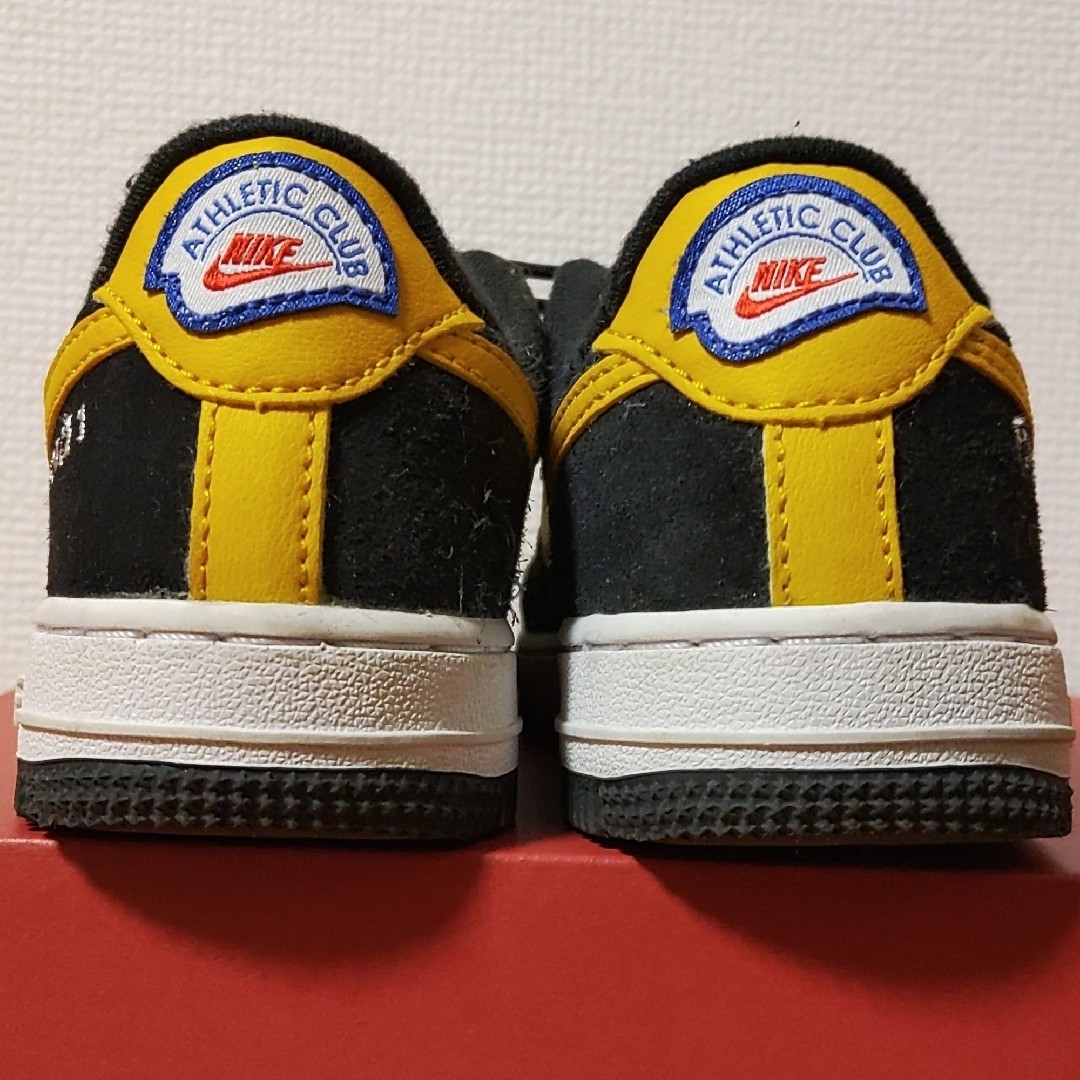 NIKE - ナイキAF1刺繍17.5cm黒キッズ白 '07黄色LV8 AIR FORCE 1 NIKE - ナイキAF1刺繍17.5cm黒キッズ白 '07黄色LV8 AIR FORCE 1