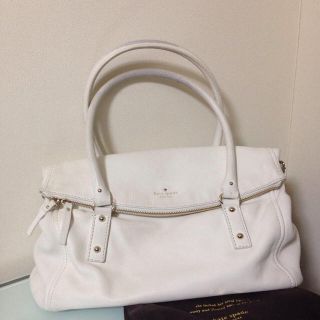 ケイトスペードニューヨーク(kate spade NEW YORK)のケイトスペード☆アイボリーレザーバッグ(ショルダーバッグ)