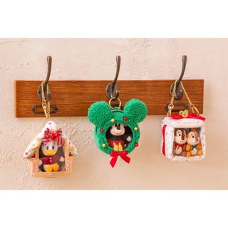 ディズニー(Disney)のディズニー　クリスマス2024 スペシャルグッズポーチ3点セット(ポーチ)