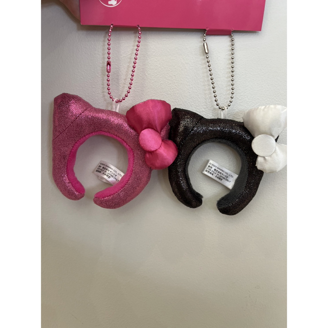USJ(ユニバーサルスタジオジャパン)のUSJ 限定 キティーちゃん カチューシャ キーチェーン セット ハローキティー エンタメ/ホビーのおもちゃ/ぬいぐるみ(キャラクターグッズ)の商品写真