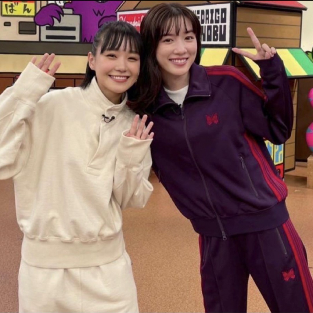 永野芽郁さん着用モデル】Needles ナロー トラックパンツ Mサイズ 永野芽郁さん着用モデル】Needles ナロー トラックパンツ Mサイズ