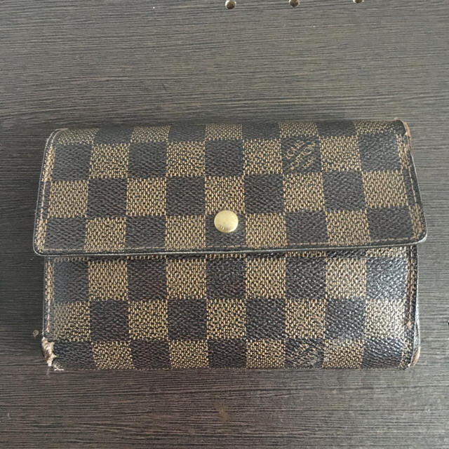 LOUIS VUITTON(ルイヴィトン)のダミエ 三つ折り財布財布 レディースのファッション小物(財布)の商品写真