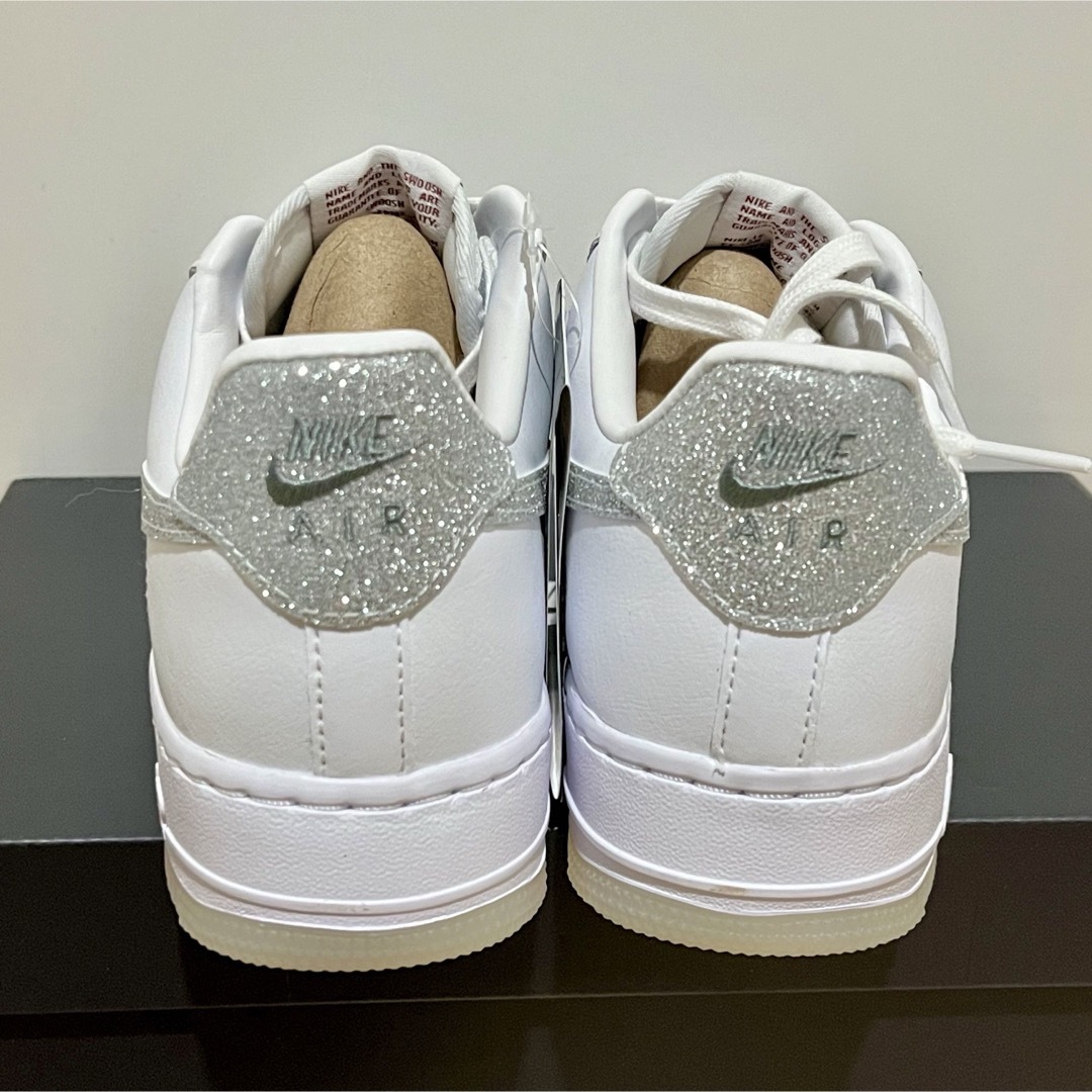 NIKE - 新品25cm/WMNS Air Force 1 '07 LX メタリックシルバー NIKE - 新品25cm/WMNS Air Force 1 '07 LX メタリックシルバー