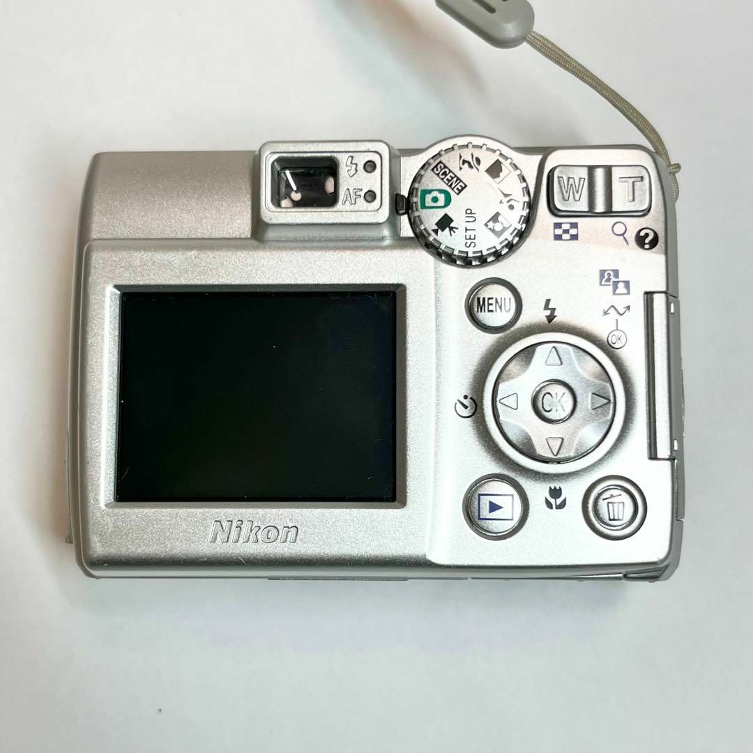 Nikon ニコン COOLPIX 5600 シルバー コンデジ 希少 レア カメラ Nikon ニコン COOLPIX 5600 シルバー コンデジ 希少 レア カメラ