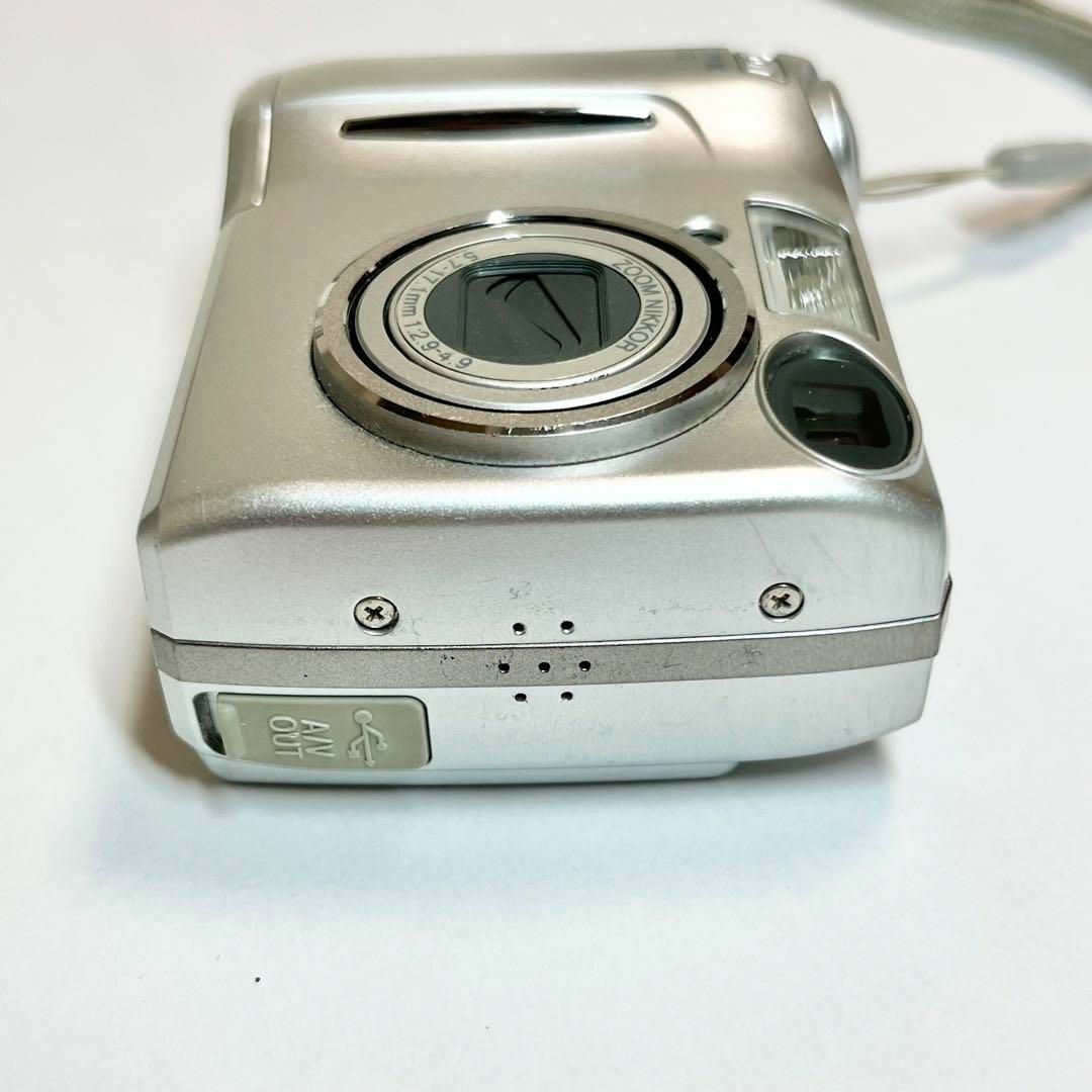 Nikon ニコン COOLPIX 5600 シルバー コンデジ 希少 レア カメラ Nikon ニコン COOLPIX 5600 シルバー コンデジ 希少 レア カメラ