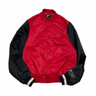 NIKE(スタジャン ・ レッド/赤色系)のフリマアイテム一覧 NIKE(スタジャン ・ レッド/赤色系)のフリマアイテム一覧