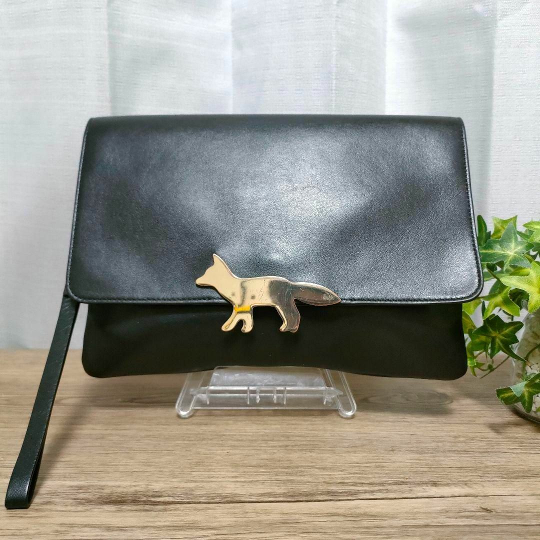 MAISON KITSUNE' - メゾンキツネ クラッチバッグ ブラック ロゴ MAISON KITSUNE' - メゾンキツネ クラッチバッグ ブラック ロゴ