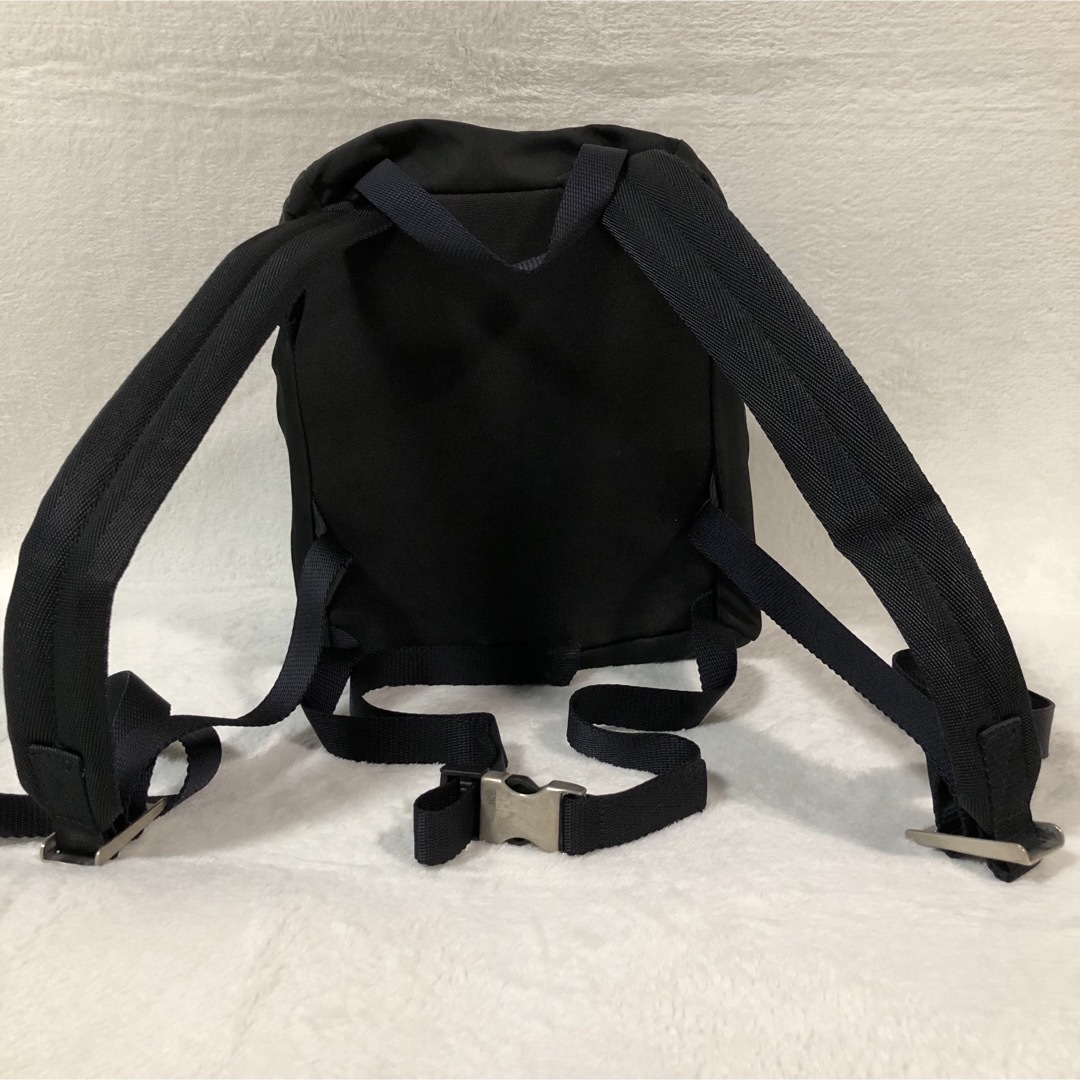PRADA プラダ ミニリュック ナイロン ブラック 三角ロゴプレート PRADA プラダ ミニリュック ナイロン ブラック 三角ロゴプレート