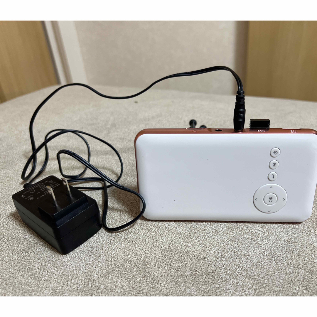 スマホ型プロジェクターKABENI スマホ型プロジェクターKABENI