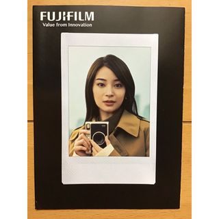 広瀬すず　★富士フィルム限定　小冊子★サイズ8.5×11.5㎝(たたんだ状態) (女性タレント)