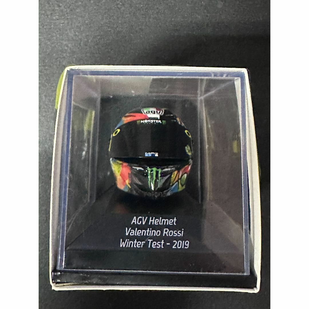 PMA 1/8 バレンティーノ ロッシ AGV ヘルメット MOTO GP 2016 PMA 1/8 バレンティーノ ロッシ AGV ヘルメット MOTO GP 2016