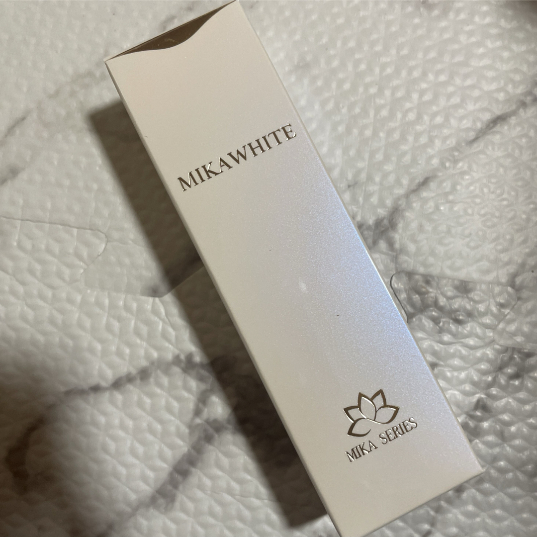 ミカホワイト アンミカ 薬用歯磨き粉 コスメ/美容のオーラルケア(歯磨き粉)の商品写真