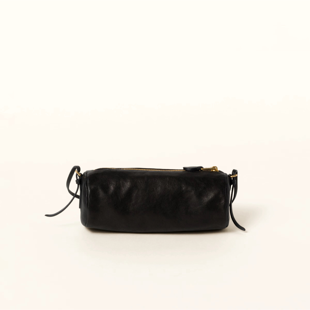 MIU MIU - 【miumiu】ナッパレザー ポーチ/ハンドバック 【新品 MIU MIU - 【miumiu】ナッパレザー ポーチ/ハンドバック 【新品