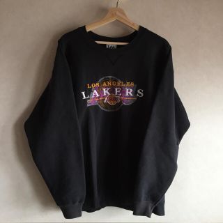 リー(Lee)のLAKERS 刺繍スウェット 前V USA レア 古着(スウェット)