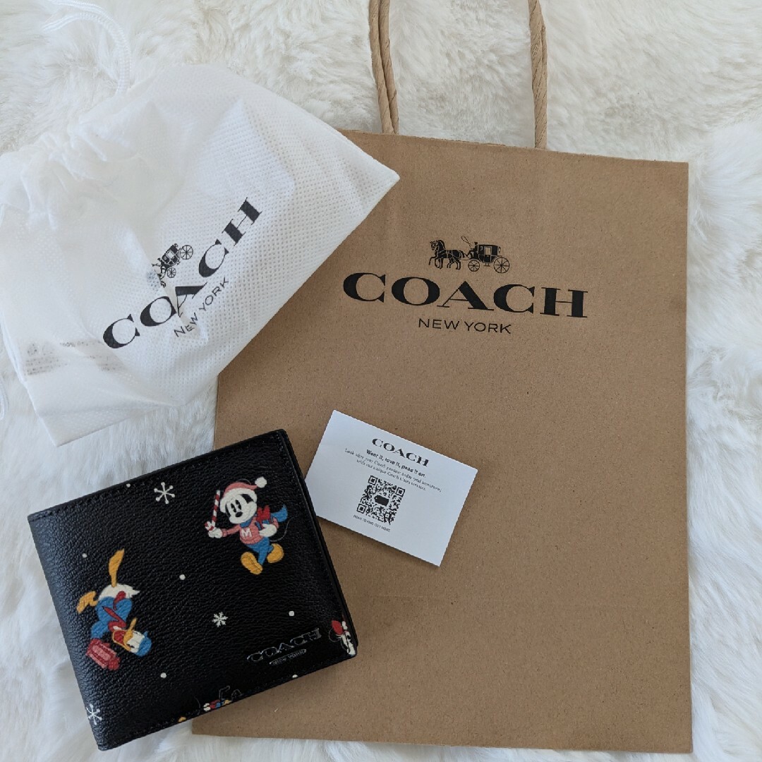 COACH - COACH ディズニー 二つ折り財布 完売品 新品 ショッパー COACH - COACH ディズニー 二つ折り財布 完売品 新品 ショッパー